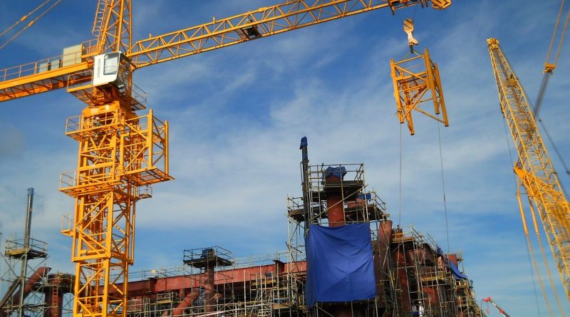 Công dụng và cấu tạo của cần cẩu tháp cho những ai chưa biết